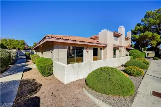 Photo #2: 2345352 Listing