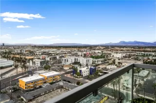 Photo #4: 2345363 Listing