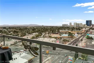 Photo #5: 2345363 Listing