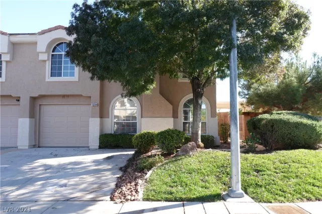 MLS: 2345368 Condo For Sale