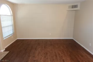 Photo #5: 2345368 Listing 