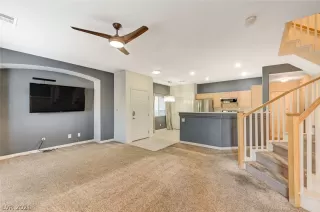 Photo #2: 2345391 Listing