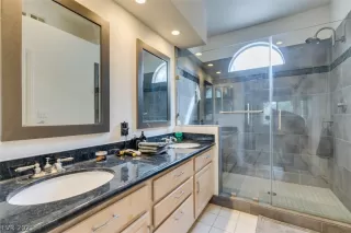 Photo #1: 2345455 Listing