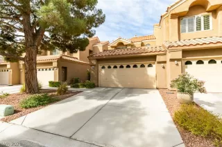 Photo #3: 2345455 Listing