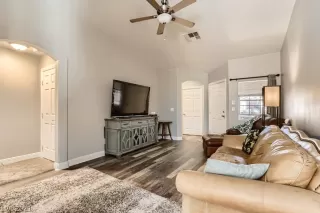 Photo #3: 2345539 Listing