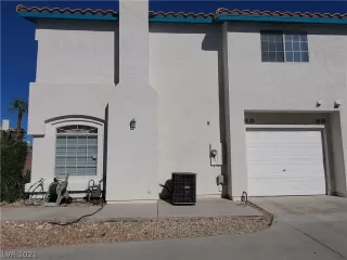 Photo #2: 2345552 Listing