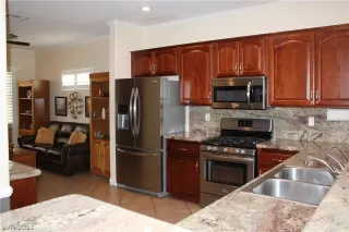 Photo #1: 2345602 Listing 