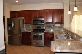 Photo #2: 2345602 Listing 