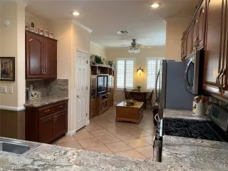 Photo #3: 2345602 Listing 