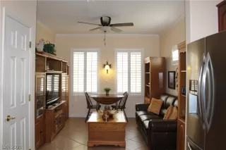 Photo #4: 2345602 Listing 