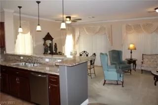 Photo #5: 2345602 Listing 