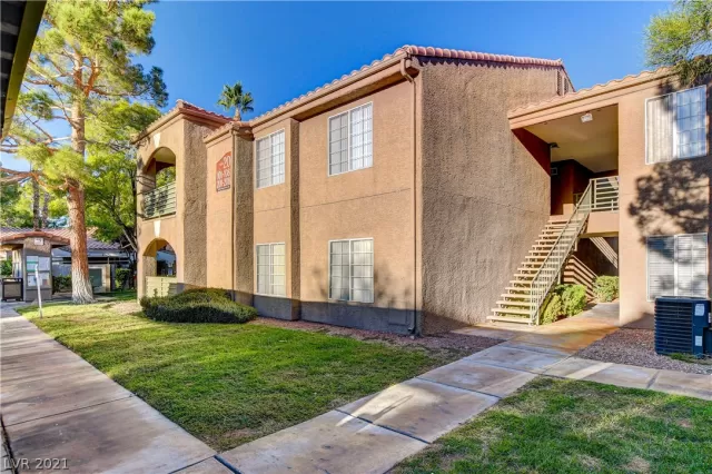 MLS: 2345604 Condo For Sale