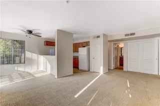 Photo #4: 2345604 Listing