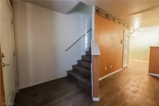 Photo #6: 2345634 Listing