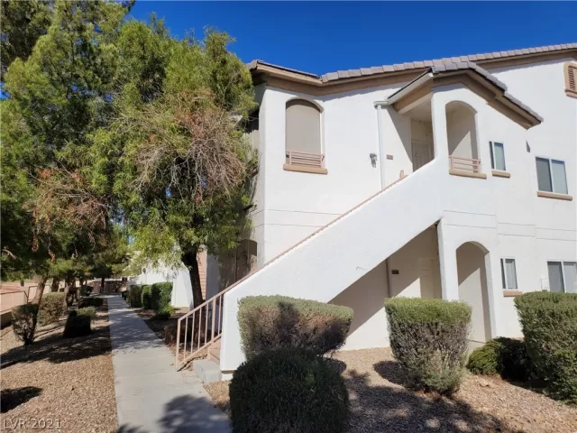 MLS: 2345744 Condo For Sale