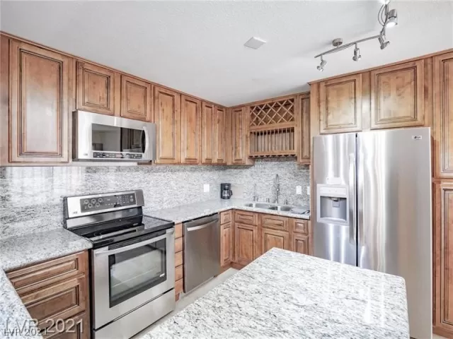 MLS: 2345748 Condo For Sale