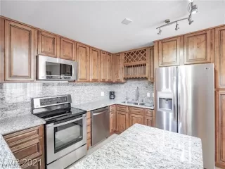 Photo #5: 2345748 Listing 