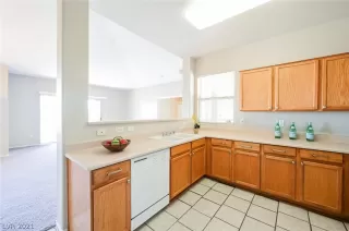 Photo #5: 2345758 Listing 