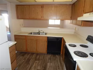 Photo #6: 2345795 Listing 