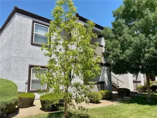 Photo #1: 2345802 Listing