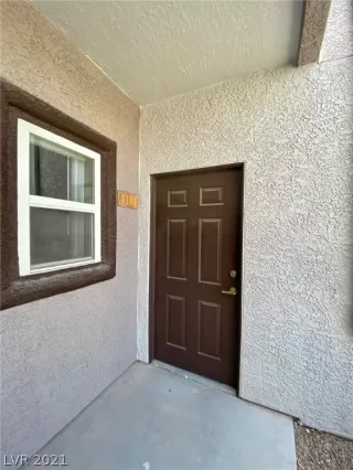 Photo #2: 2345802 Listing