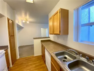 Photo #5: 2345802 Listing