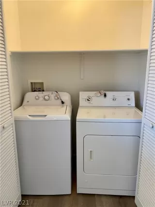 Photo #6: 2345804 Listing