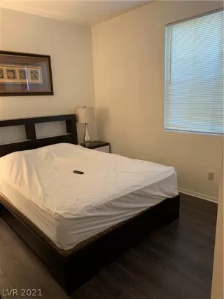 Photo #6: 2345806 Listing