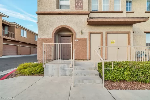 MLS: 2345809 Condo For Sale