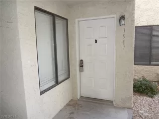 Photo #1: 2345816 Listing