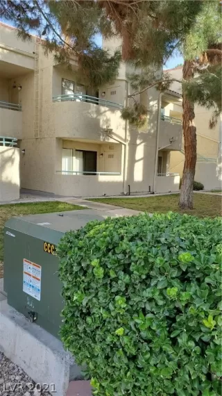 Photo #1: 2345855 Listing 