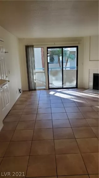 Photo #6: 2345855 Listing 