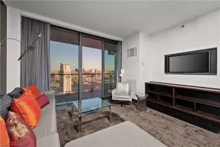 Photo #4: 2345857 Listing 