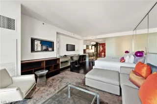 Photo #5: 2345857 Listing 