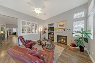 Photo #5: 2345897 Listing 