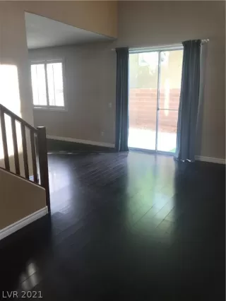 Photo #2: 2345921 Listing