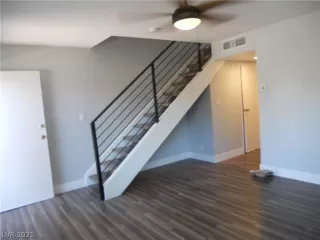 Photo #4: 2345930 Listing 