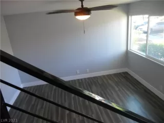 Photo #6: 2345930 Listing 