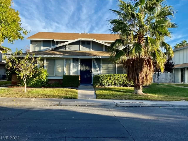 MLS: 2345958 Condo For Sale