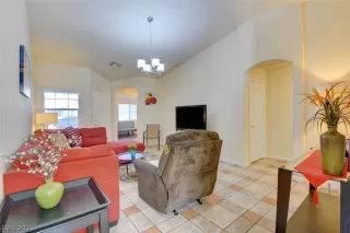 Photo #6: 2345961 Listing