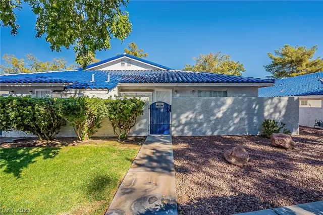 MLS: 2345967 Condo For Sale