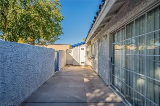 Photo #4: 2345967 Listing