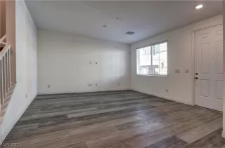Photo #3: 2345990 Listing 