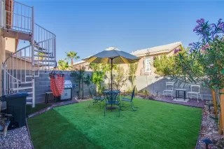 Photo #2: 2345997 Listing 