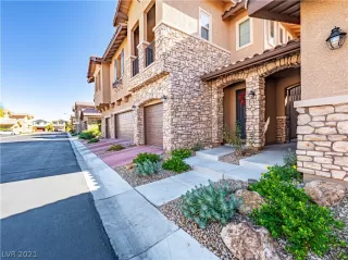 Photo #2: 2346001 Listing