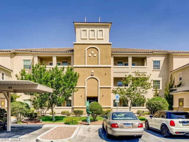 MLS: 2346011 Condo For Sale