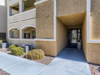 Photo #2: 2346011 Listing 