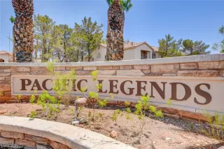 Photo #1: 2346034 Listing