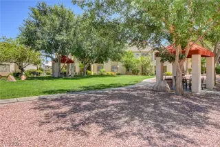 Photo #6: 2346034 Listing