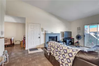 Photo #6: 2346069 Listing 